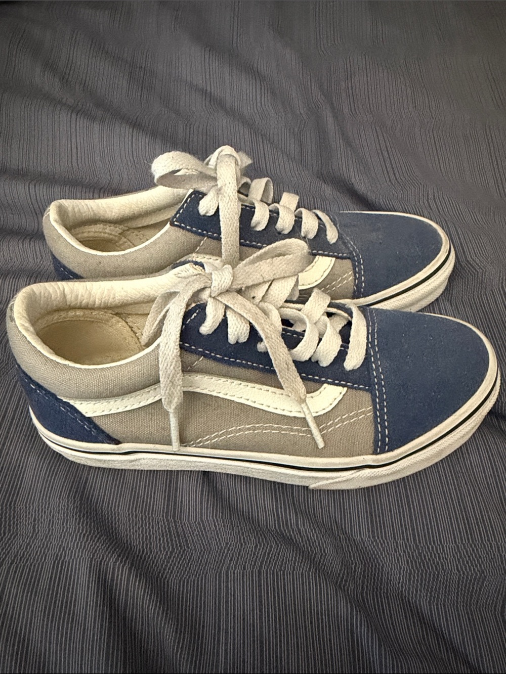 Vans Kids Navy and Beige Old Skool Sneakers
